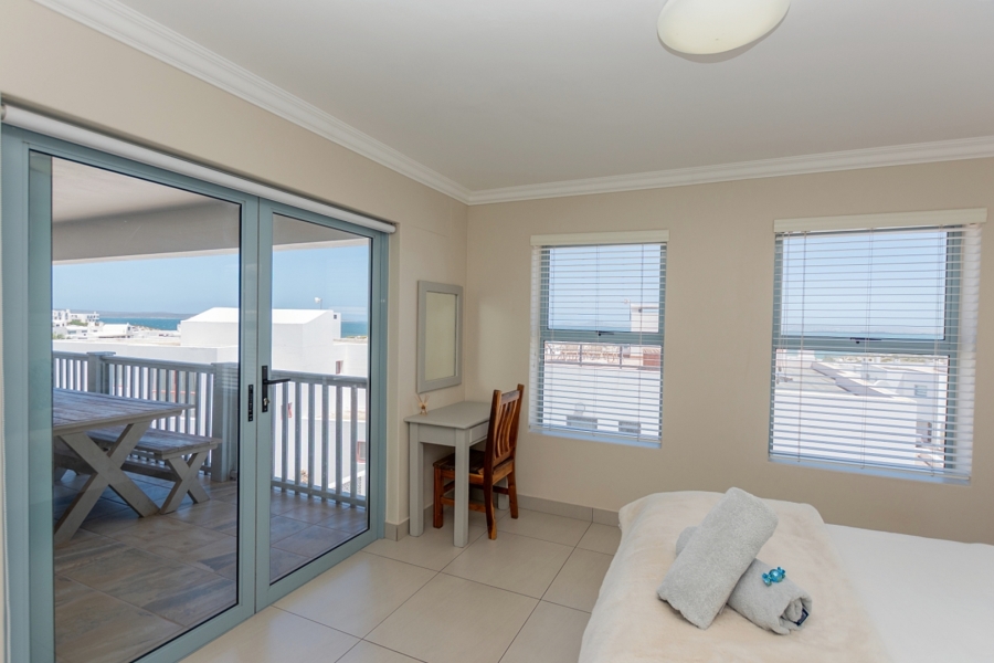 5 Bedroom Property for Sale in Paradise Beach Western Cape